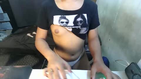 sexy_leacum online show from 05/22/26, 01:17