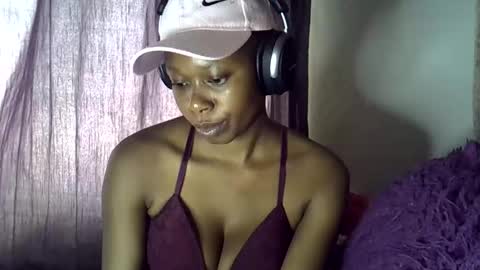 Snapshot of sexy_leila3 chatting on 05/23/26, 12:09 kayla online show from 05/23/26, 12:09