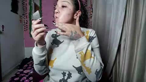 sexy lolas online show from 12/21/25, 11:56