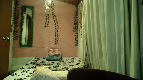 sexy lolas online show from 01/09/26, 11:17