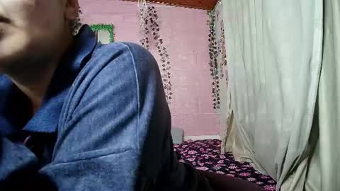 Snapshot of sexy_lolas chatting on 06/09/26, 06:03 sexy lolas online show from 06/09/26, 06:03