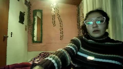 Snapshot of sexy_lolas chatting on 07/03/26, 03:57 sexy lolas online show from 07/03/26, 03:57