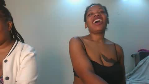 sexy_lyna online show from 02/25/26, 10:03