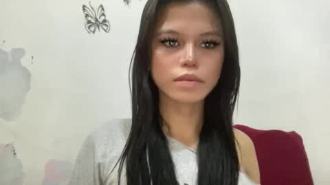 Nicole online show from 05/22/26, 02:51