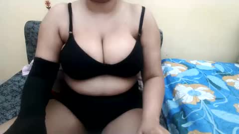 sexy_mandakini online show from 04/10/26, 06:18