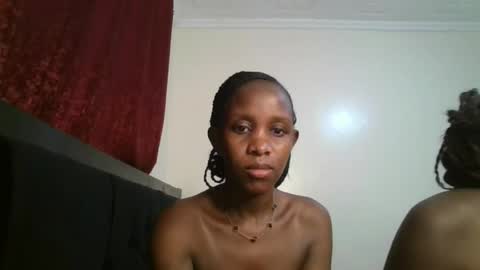 Snapshot of sexy_maya2 chatting on 06/22/26, 11:35 sexy_maya2 online show from 06/22/26, 11:35