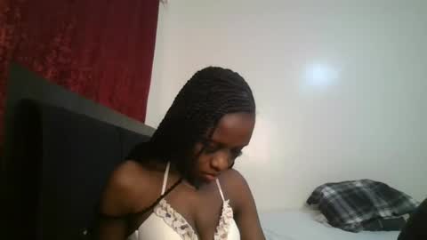 Snapshot of sexy_maya2 chatting on 06/28/26, 05:46 sexy_maya2 online show from 06/28/26, 05:46