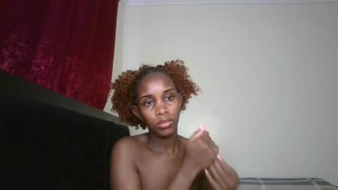 Snapshot of sexy_maya2 chatting on 07/31/26, 09:41 sexy_maya2 online show from 07/31/26, 09:41
