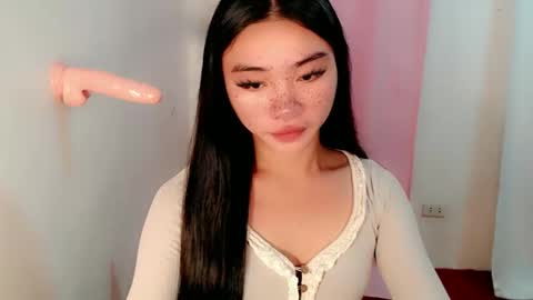 Snapshot of sexy_mikaxoxo chatting on 02/17/25, 07:15 mika online show from 02/17/25, 07:15