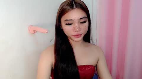 Snapshot of sexy_mikaxoxo chatting on 10/01/25, 04:57 mika online show from 10/01/25, 04:57