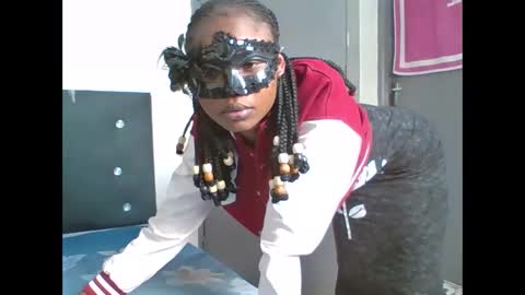 mimi online show from 04/16/26, 06:52