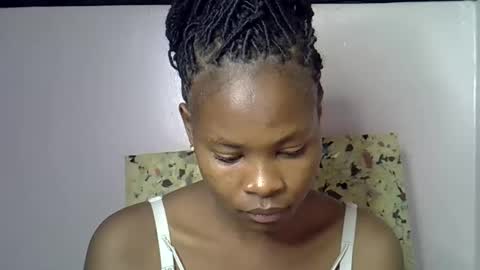 Molyne online show from 02/19/26, 06:04