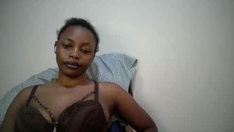 sexy_muna2 online show from 04/18/26, 08:53
