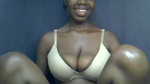 Snapshot of sexy_peach4 chatting on 07/01/26, 10:09 sexy_peach4 online show from 07/01/26, 10:09