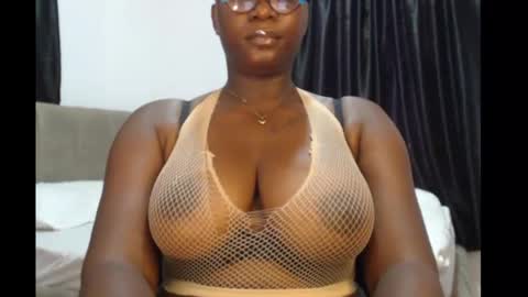 zoe online show from 04/18/26, 08:07