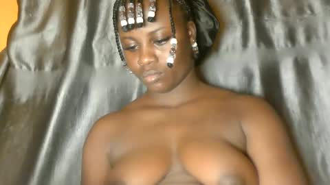 sexy_petitqueen online show from 05/26/26, 04:19
