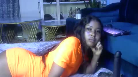 sexy pigeon online show from 05/26/26, 01:45