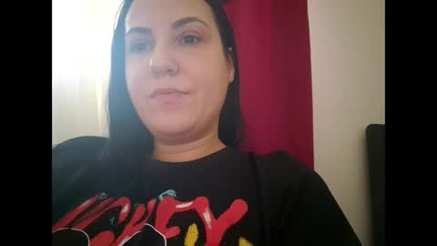 Snapshot of sexy_slimm25 chatting on 11/10/25, 08:24 Slimm online show from 11/10/25, 08:24