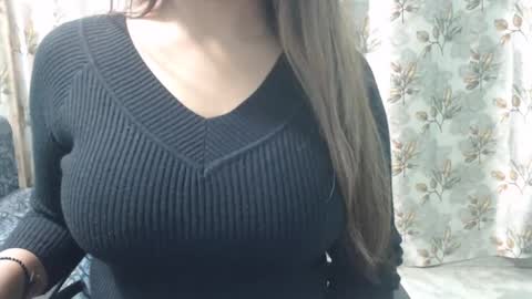 Snapshot of sexy_soniya chatting on 01/15/25, 06:33 Soniya online show from 01/15/25, 06:33