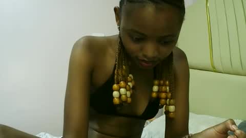 sexy zaraa online show from 04/22/26, 04:19