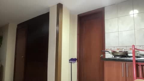 Alice Skay online show from 12/14/25, 02:28