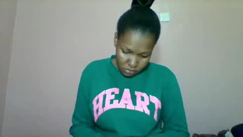 sexyapple2002 online show from 09/17/25, 08:43