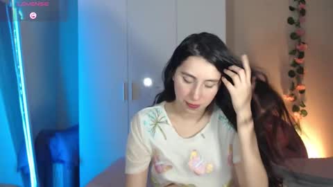 Snapshot of sexyasstime_1718 chatting on 10/03/25, 09:23 Alice online show from 10/03/25, 09:23