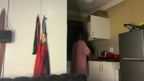 sexyasszeeee online show from 12/01/25, 09:20