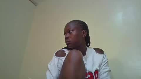 Snapshot of sexybilha483 chatting on 02/27/25, 02:21 Sexybilha483 online show from 02/27/25, 02:21