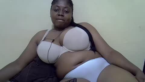 sexyboobies25 online show from 03/10/25, 07:21