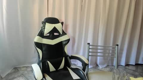 brazilianboyy online show from 12/17/25, 03:40