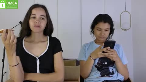 chanell and yina online show from 03/23/26, 01:37