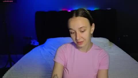 Sophia online show from 04/18/26, 01:15