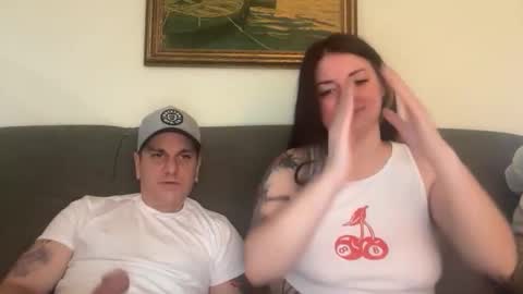 sexycouple41110 online show from 03/05/26, 06:26