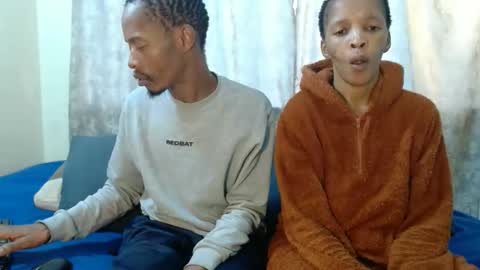 sexycouplexx01 online show from 05/08/26, 02:55