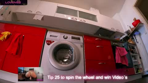 XDA   online show from 02/18/25, 12:06