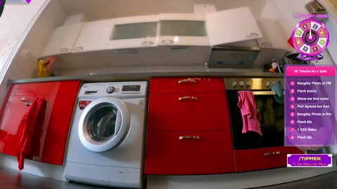 Snapshot of sexydea chatting on 02/07/26, 01:04 XDA online show from 02/07/26, 01:04