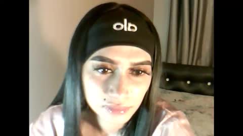 Snapshot of sexydiva02 chatting on 12/04/25, 07:44 sexydiva02 online show from 12/04/25, 07:44