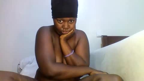 Snapshot of sexyebony7 chatting on 03/02/26, 01:52 sexyebony7 online show from 03/02/26, 01:52