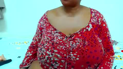 sexyebonylove89 online show from 12/05/24, 03:39