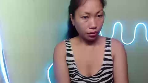 sexyemie29 online show from 12/17/25, 02:39