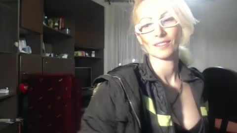 ENI pvt moan your name  WHEN I M NOT online you tell me in SNAPCHAT deal yes add me...  FREE TWITTER magiconline101...... online show from 03/05/25, 11:16