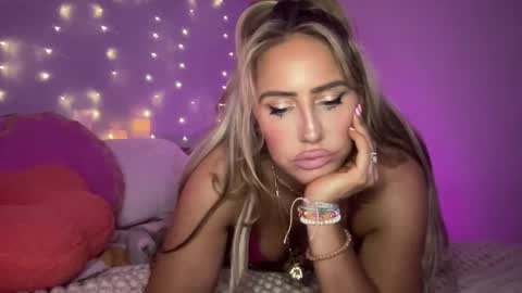 Ashley Love online show from 01/11/25, 08:22