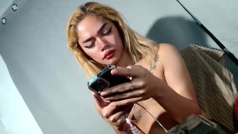 sexyhotbabe18 online show from 04/01/26, 07:44