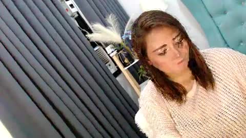 Snapshot of sexyjeanniecuntcums chatting on 01/20/25, 01:42 JENNY online show from 01/20/25, 01:42