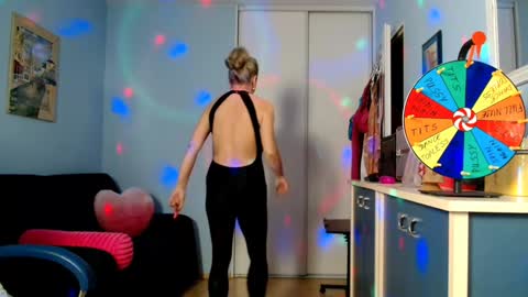 Jenny online show from 01/29/25, 09:17