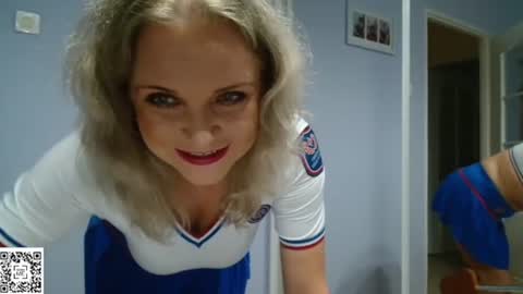 Jenny online show from 07/17/26, 07:41