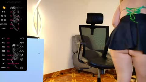 katalina larson online show from 05/12/26, 03:14