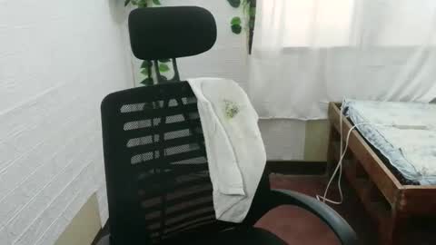 sexyladymich19 online show from 04/28/26, 08:41