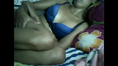 sexylarra12 online show from 12/31/24, 07:53